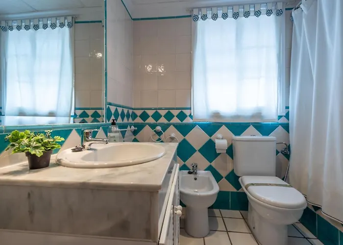 Finally Brisas Марбелья